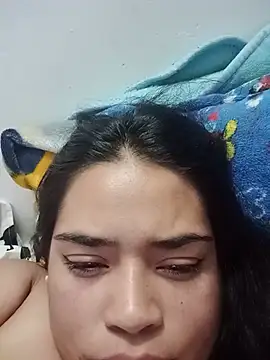 Violett_Cinnamon webcam