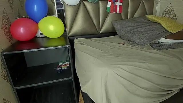 Noemy_Foxxx webcam