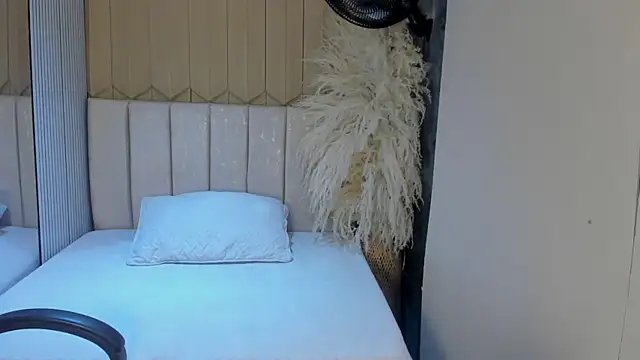 NicolRoss_ webcam