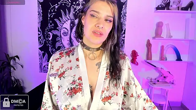 Violet-Queen webcam