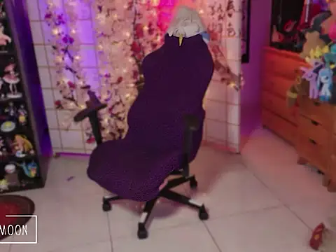 Sara_Skys00 webcam