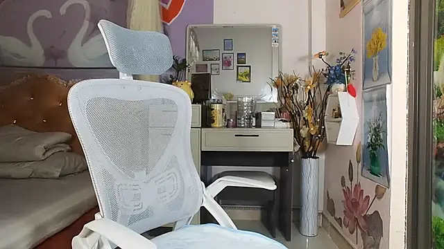 lyly_asian webcam