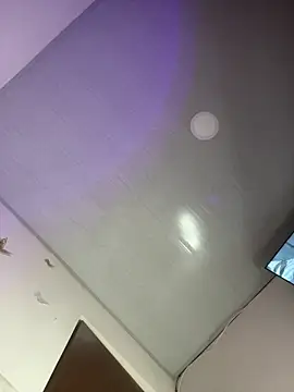 Emi_blair webcam
