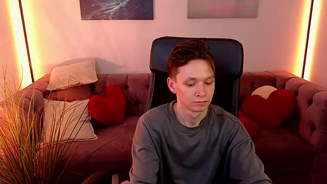 Meverik_Oushen webcam