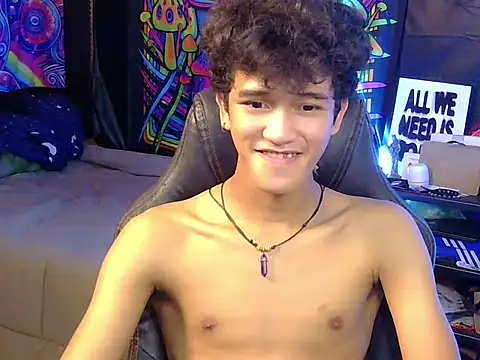 hugekenbigcock webcam