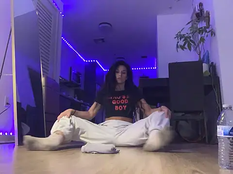 VixenBlade webcam
