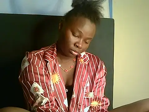 roziebeauty webcam