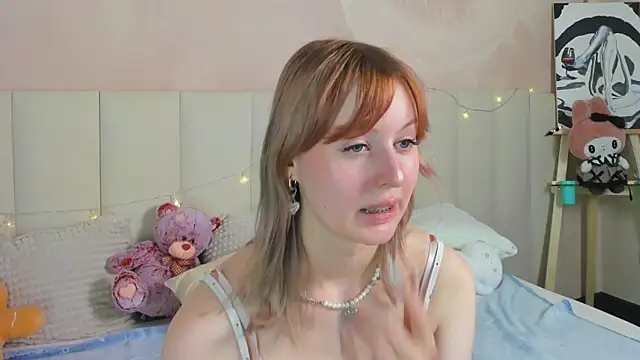 AdeleSilvy webcam