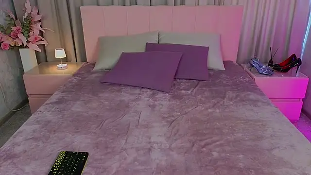 Ariana_Petite webcam