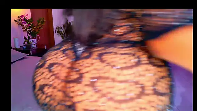 SQUIRT4UMEGAN webcam