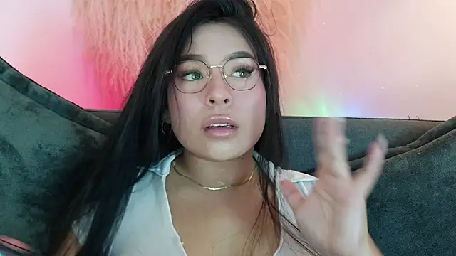 mia_roux1 webcam
