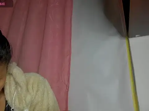 NENITA_HOTT webcam