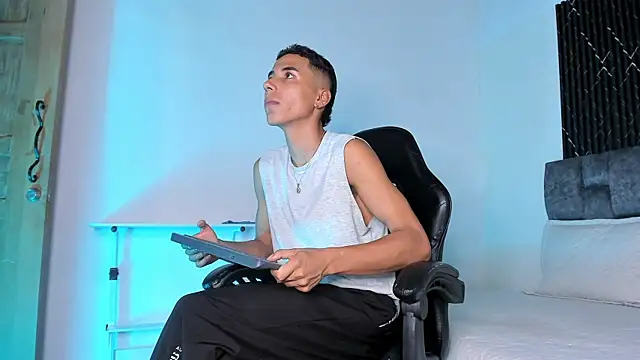 ThiagoSexy005 webcam