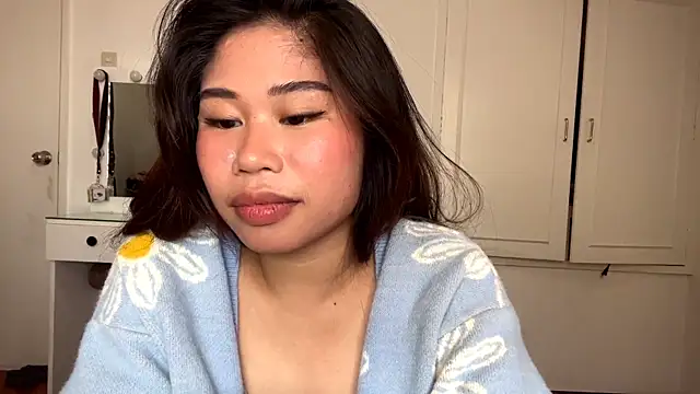 CathleenLaurole webcam