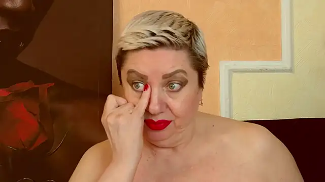 LadyPosh webcam
