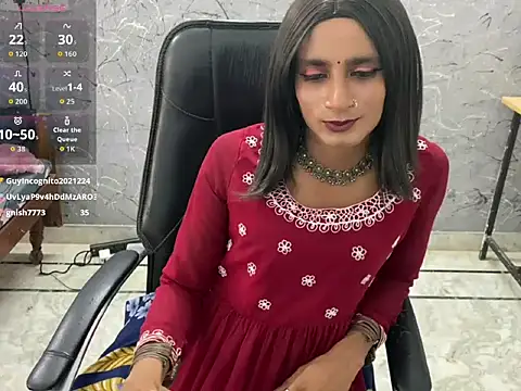 LuvLayla webcam