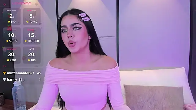 elara_bloom_ webcam