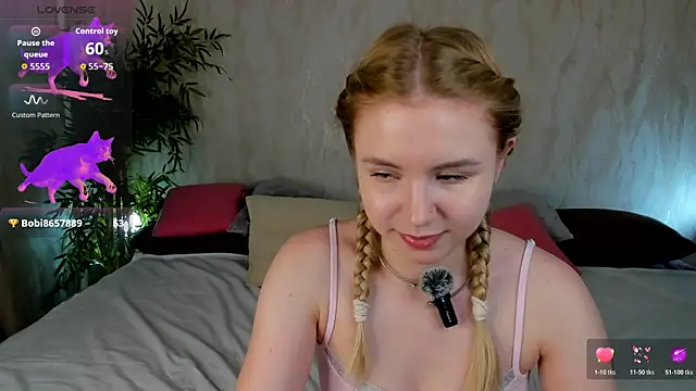 Linda__Bloom webcam