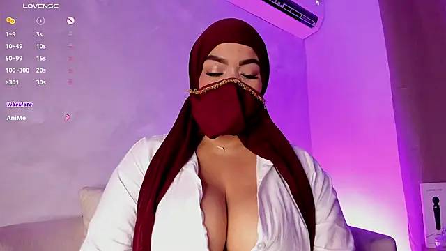 thaira_aly webcam