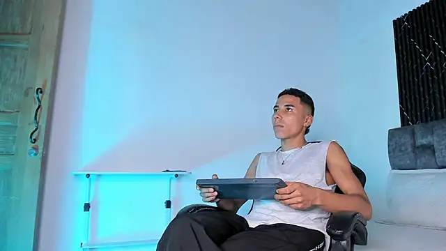 ThiagoSexy005 webcam