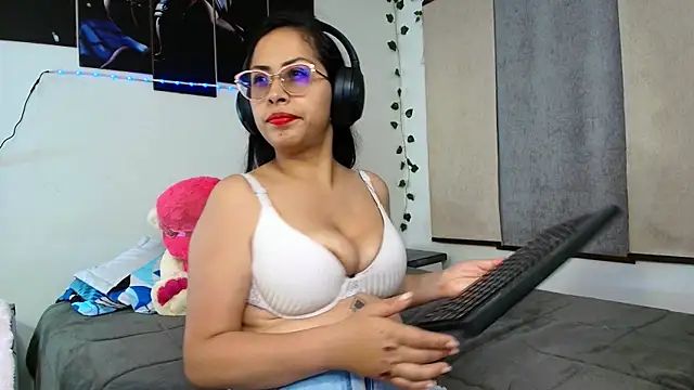 yesie_hot webcam