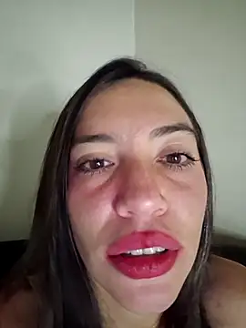loveuu-bae webcam