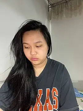 Almira6868 webcam