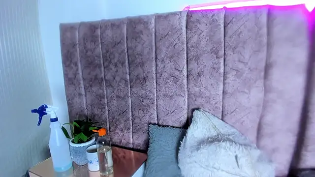 Dahlia_rossee webcam