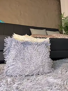 Isa__Blanc live cam on StripChat