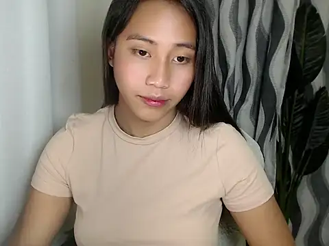sweetiie_caren webcam