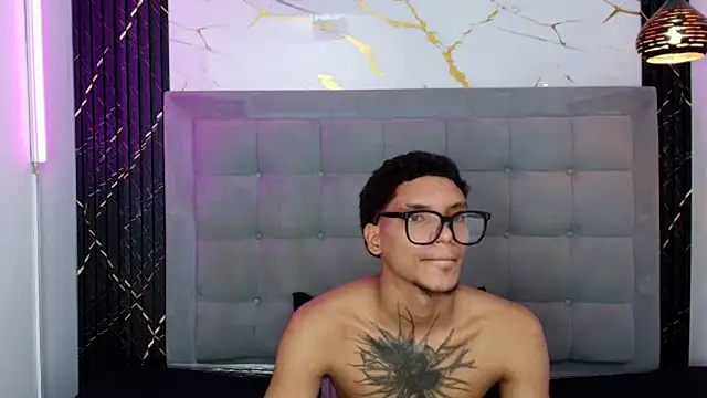 kai_storm77 webcam