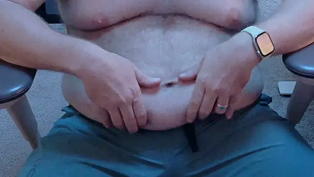 TheBearWalker live cam on StripChat