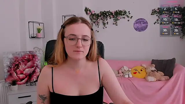 liana_kisses webcam