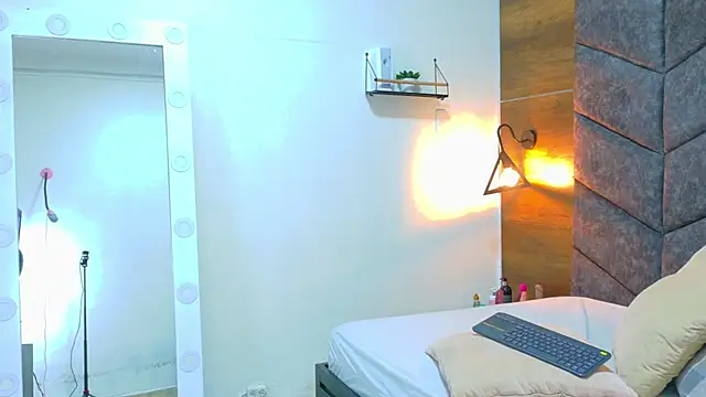 JenaCooper_ webcam