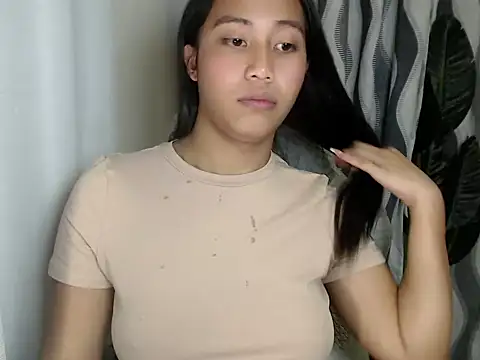 sweetiie_caren webcam