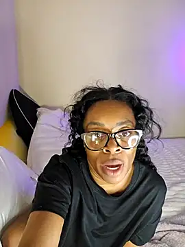 CaliBabiethe1 webcam
