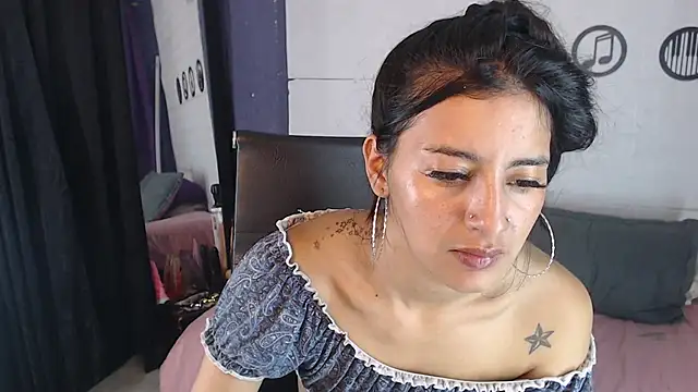 skinny_Yizz webcam
