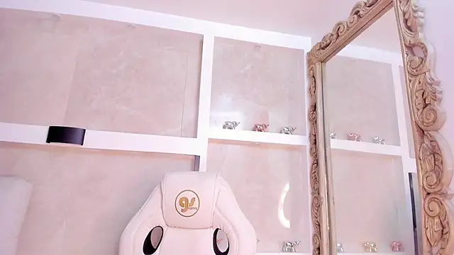 juliana_smithh webcam