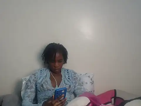 Prettypixxiee webcam