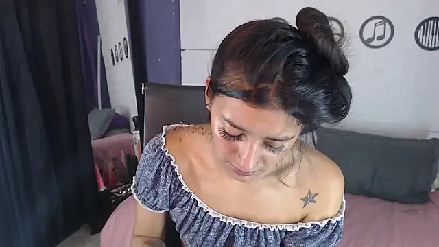skinny_Yizz webcam