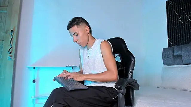 ThiagoSexy005 webcam