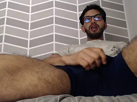 thomass1018 webcam