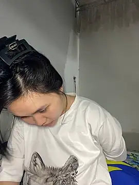 Almira6868 webcam