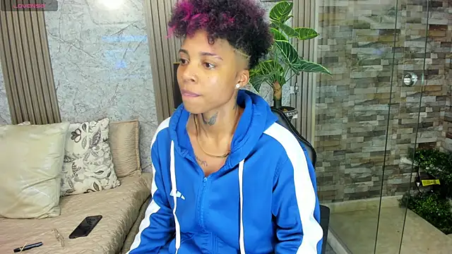 LuciaWallace webcam
