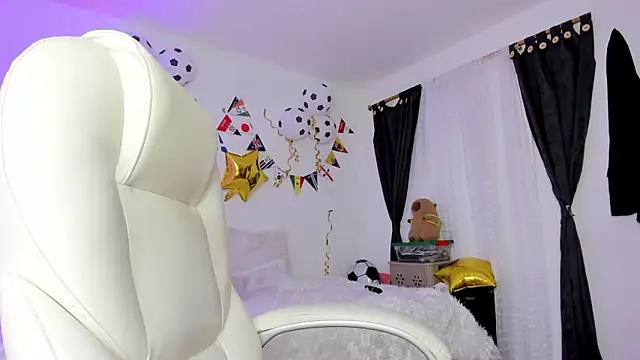 Juliet_Ember01 webcam