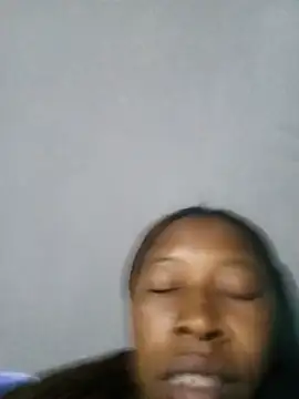 Queennewmind webcam