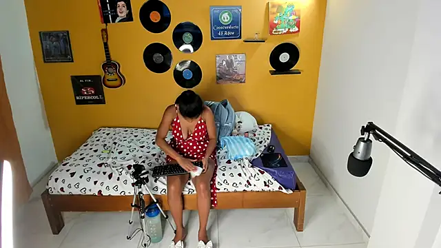 lilithevil32 webcam
