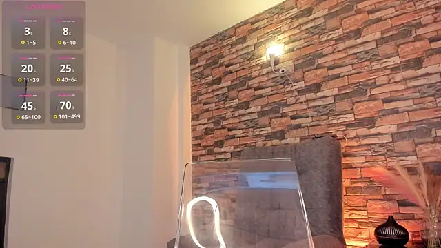 charlotte-Love09 live cam on StripChat