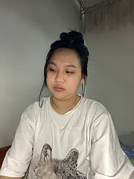 Almira6868 webcam