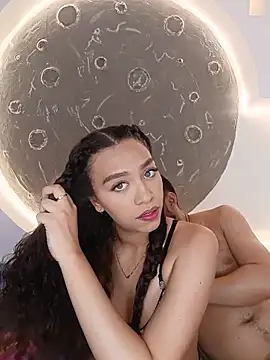 ritzabeth_daniel live cam on StripChat